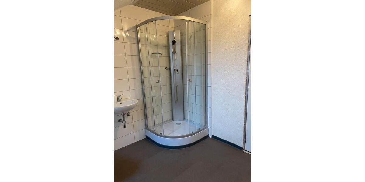 Dachgeschoßwohnung Sulzbach (Saar) - 2 Zimmer, 70 m&sup2;, 700&euro; | Angebot:25530138