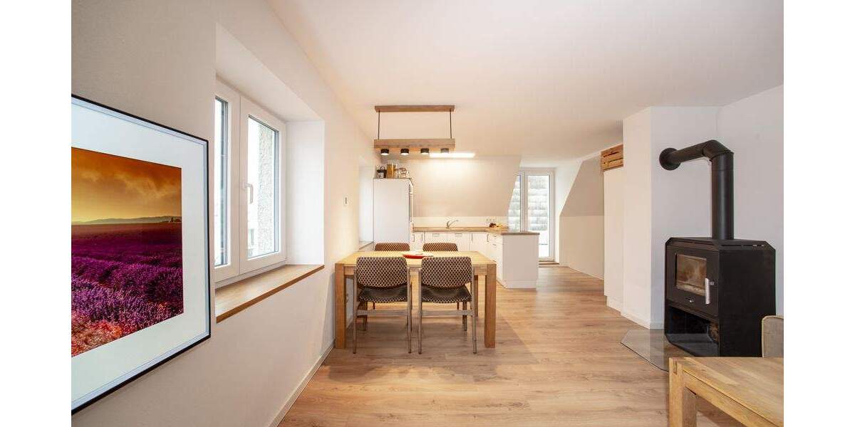 Mehrfamilienhaus, Wohnhaus Illingen / Uchtelfangen Uchtelfangen - 4 Zimmer, 118 m&sup2;, 210.000&euro; | Angebot:25799965