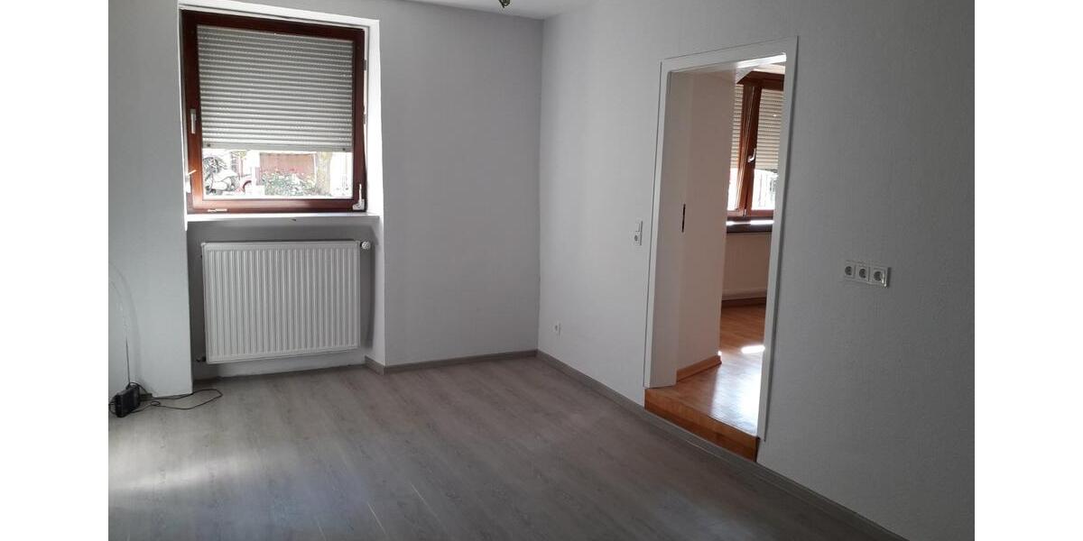 Erdgeschoßwohnung Gersheim - 2 Zimmer, 75 m&sup2;, 480&euro; | Angebot:25378143
