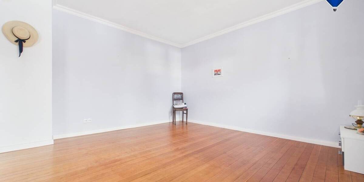 Einfamilienhaus Schiffweiler - 7 Zimmer, 200 m&sup2;, 219.000&euro; | Angebot:26026909