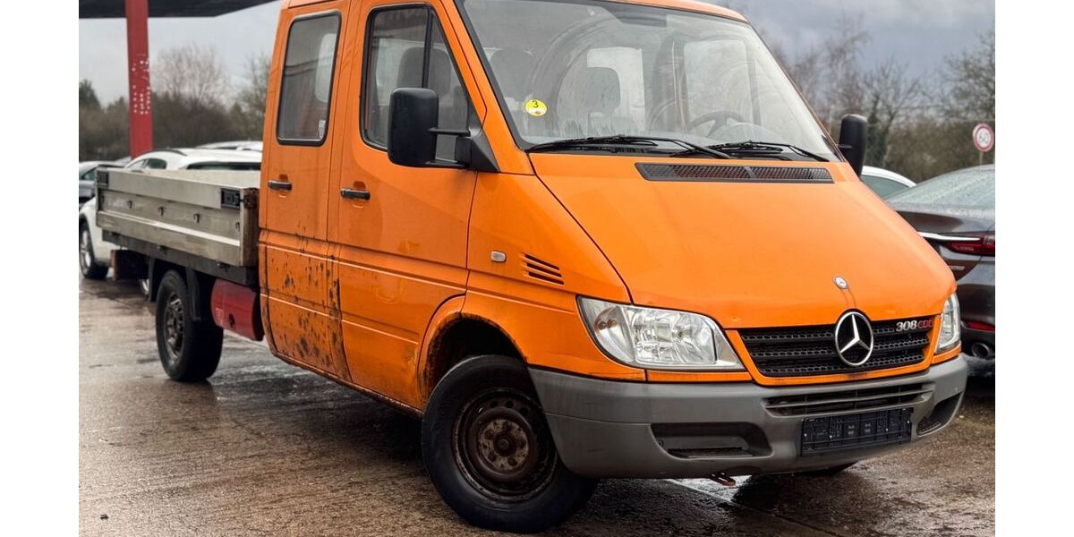 Mercedes-Benz Sprinter 121.000 km 3.990 &euro; Nalbach 66809