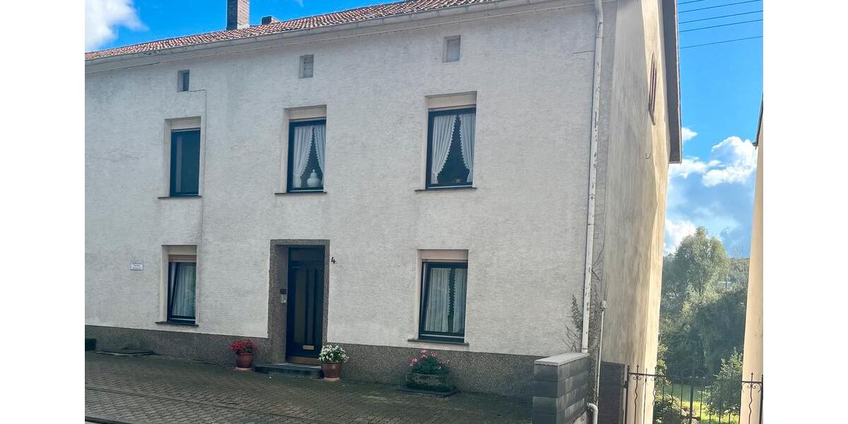 Bauernhaus, Landhaus Rehlingen-Siersburg Siersburg - 4 Zimmer, 220 m&sup2;, 230.000&euro; | Angebot:25236900