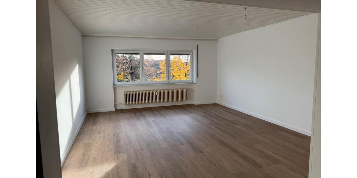 Erdgeschoßwohnung Eppelborn - 3.5 Zimmer, 109 m&sup2;, 950&euro; | Angebot:25824645