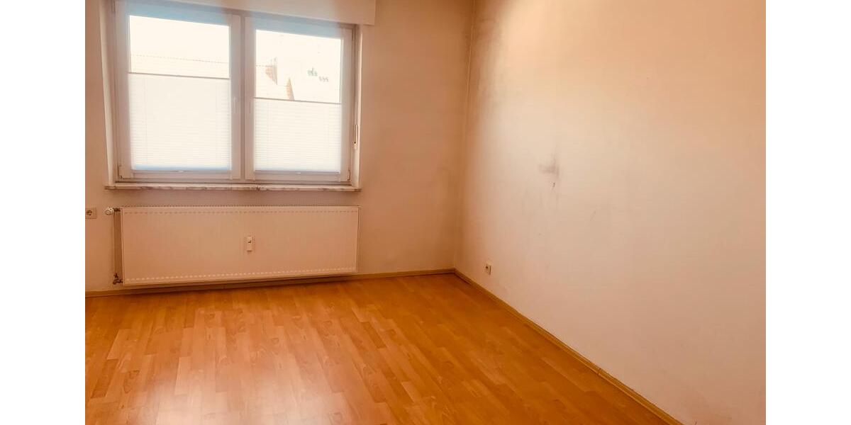 Etagenwohnung Saarbrücken Eschberg - 4 Zimmer, 104 m&sup2;, 880&euro; | Angebot:25877714