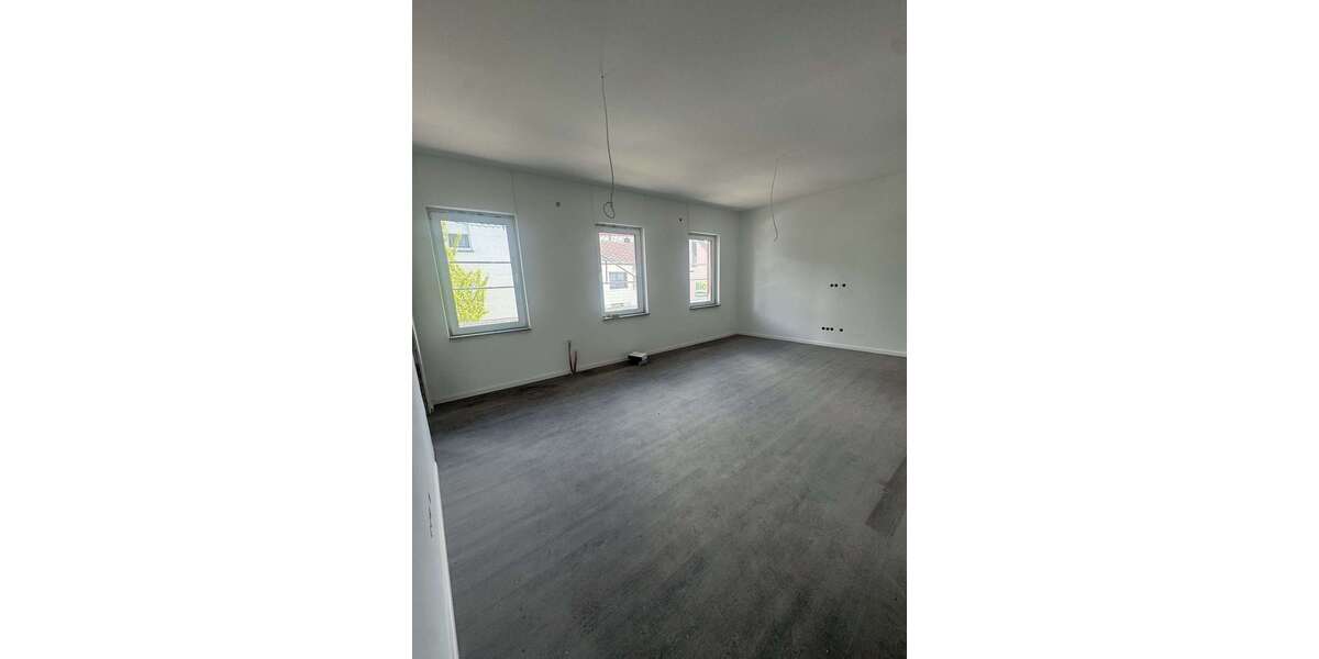 Etagenwohnung Bexbach - 3 Zimmer, 98 m&sup2;, 950&euro; | Angebot:22259105