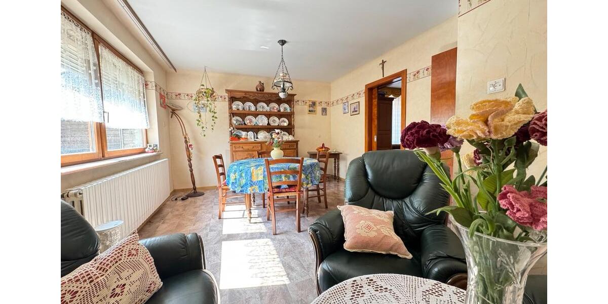 Bauernhaus, Landhaus Wallerfangen - 8 Zimmer, 200 m&sup2;, 160.000&euro; | Angebot:24801626