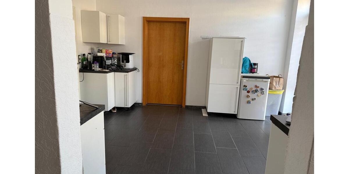 Etagenwohnung Saarbrücken West - 3 Zimmer, 115 m&sup2;, 750&euro; | Angebot:25590859