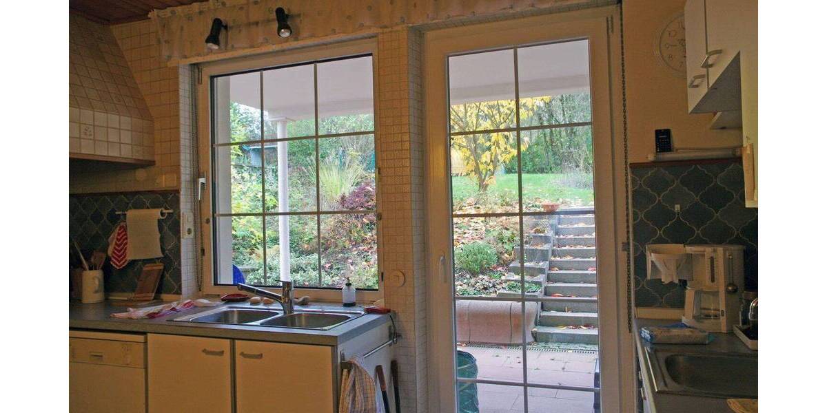 Einfamilienhaus Saarbrücken Dudweiler - 8 Zimmer, 216 m&sup2;, 340.000&euro; | Angebot:25728348