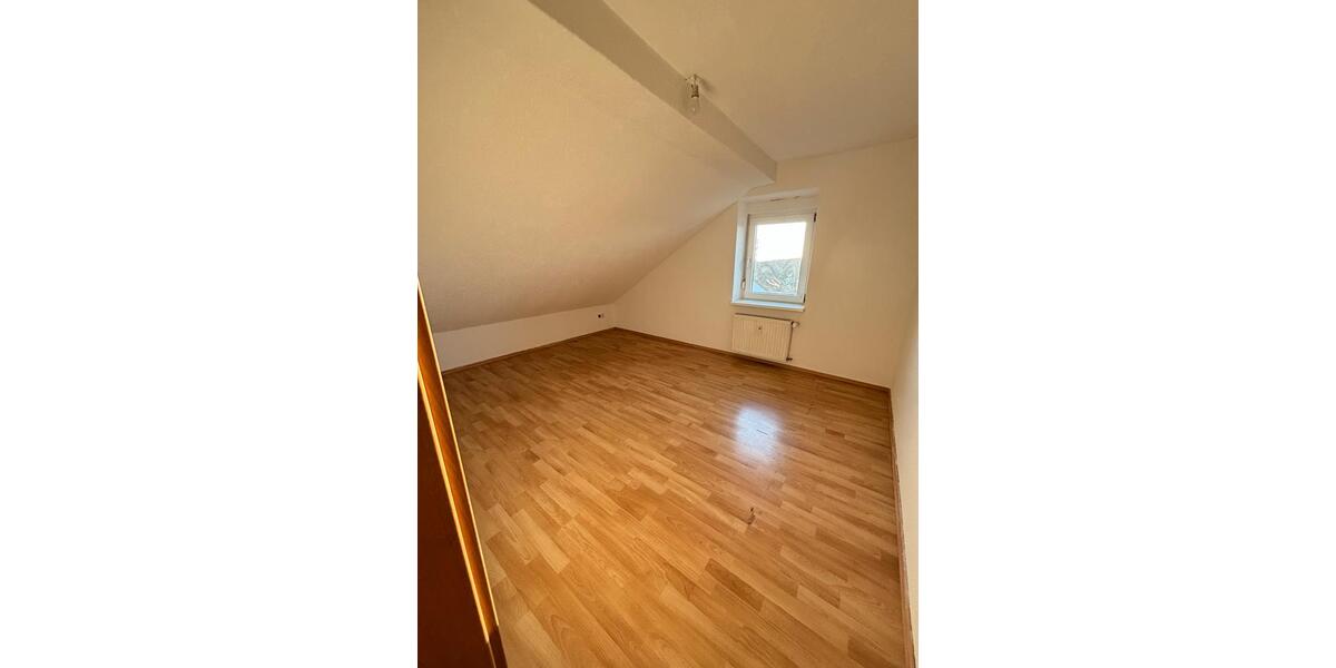 Etagenwohnung Bexbach - 3.5 Zimmer, 75 m&sup2;, 680&euro; | Angebot:25933877