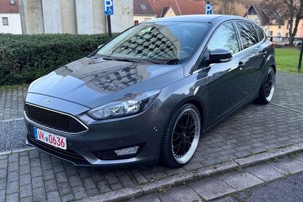 Ford Focus 103.000 km 10.900 &euro; Völklingen 66333