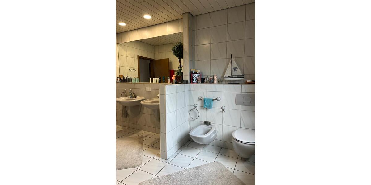 Villa Saarbrücken St. Arnual - 8 Zimmer, 396 m&sup2;, 630.000&euro; | Angebot:25944039