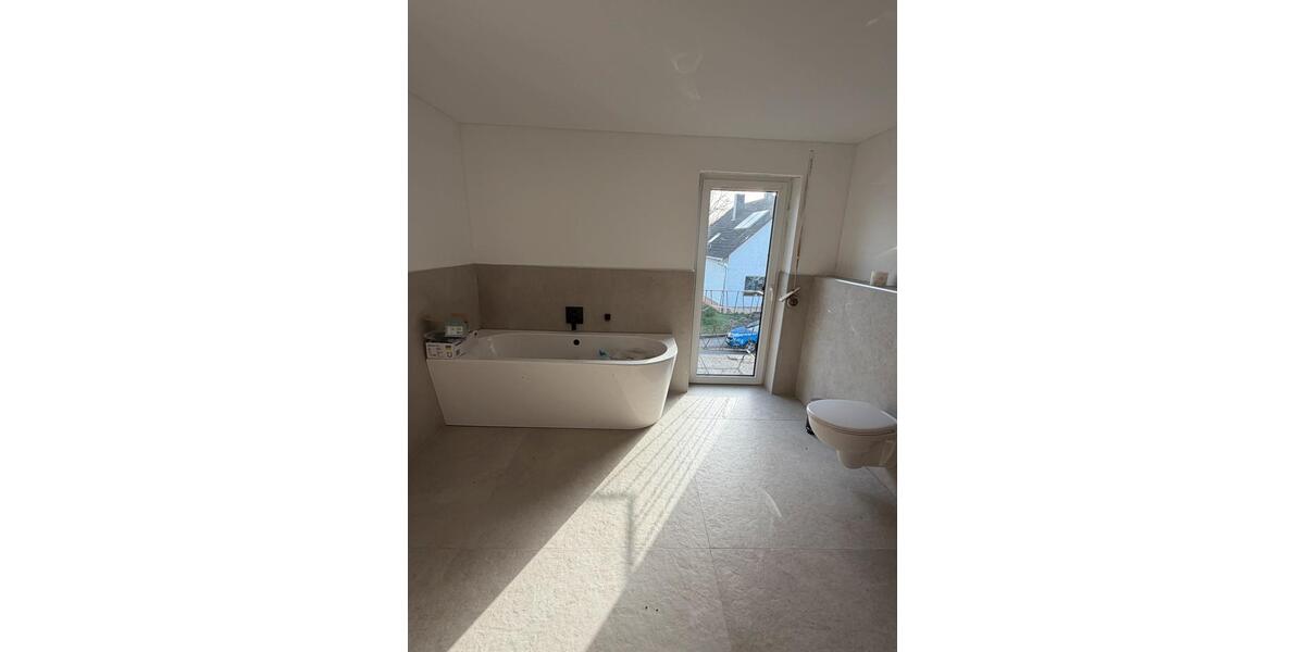 Einfamilienhaus Saarlouis - 7 Zimmer, 172 m&sup2;, 450.000&euro; | Angebot:25391817