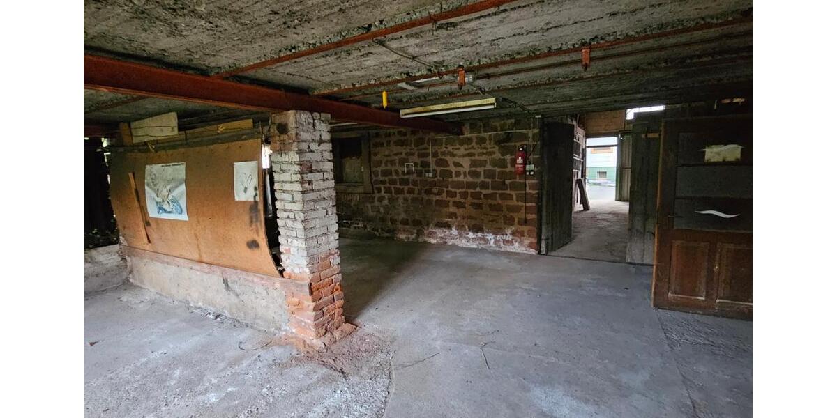 Einfamilienhaus Zweibrücken - 6 Zimmer, 125 m&sup2;, 170.000&euro; | Angebot:26700224