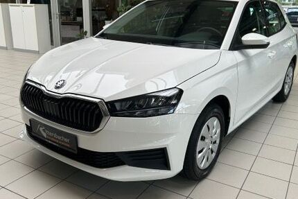 Skoda Fabia 26.429 km 12.990 &euro; Saarbrücken 66130