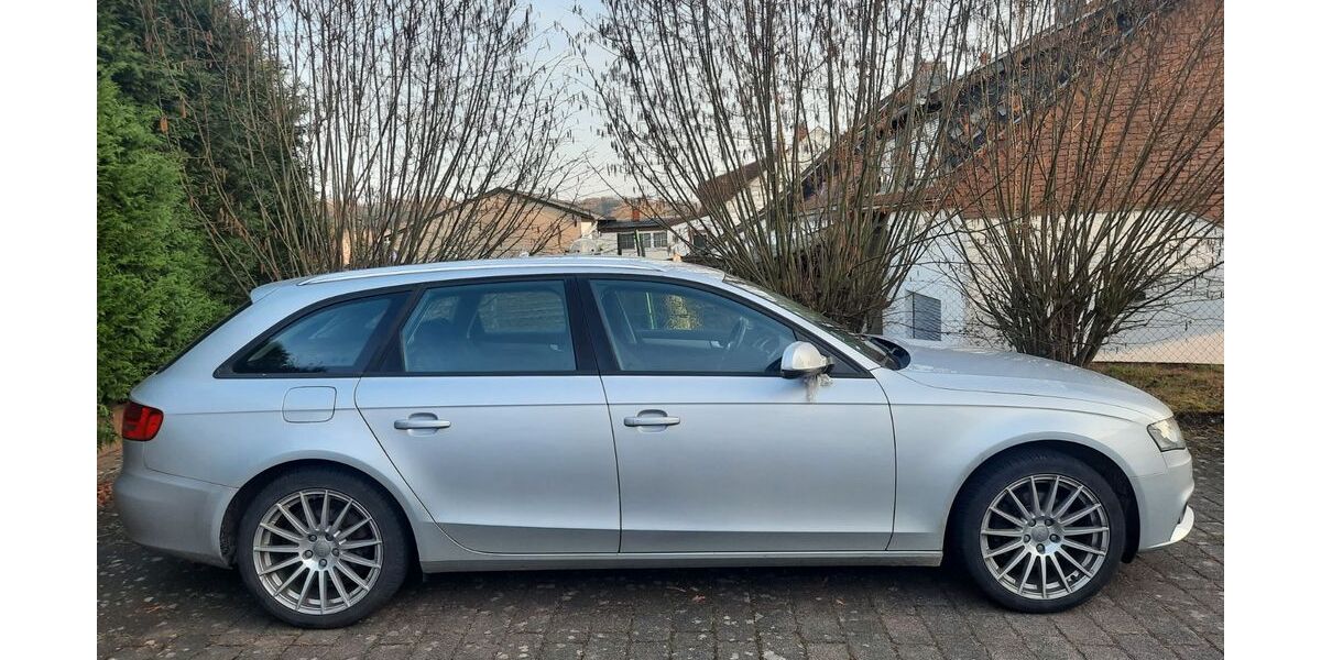 Audi A4 142.000 km 7.200 &euro; Schwalbach 66773