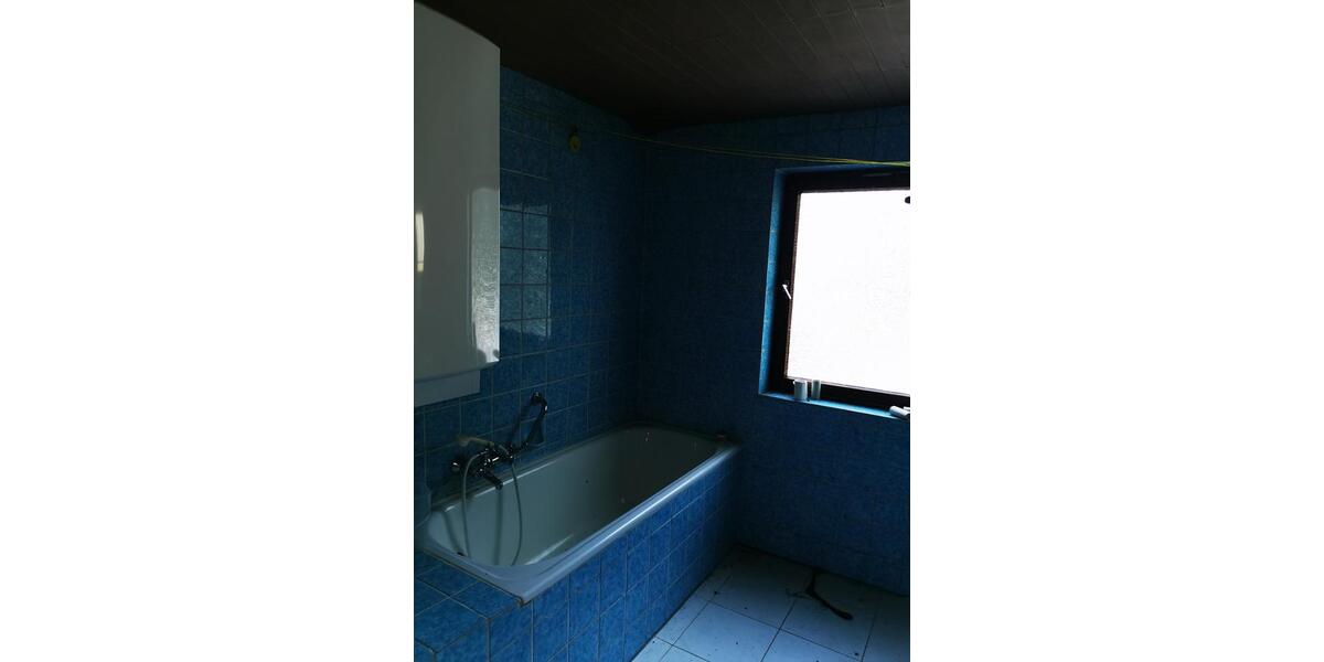 Bauernhaus, Landhaus Kirkel - 6 Zimmer, 121 m&sup2;, 175.000&euro; | Angebot:22952778