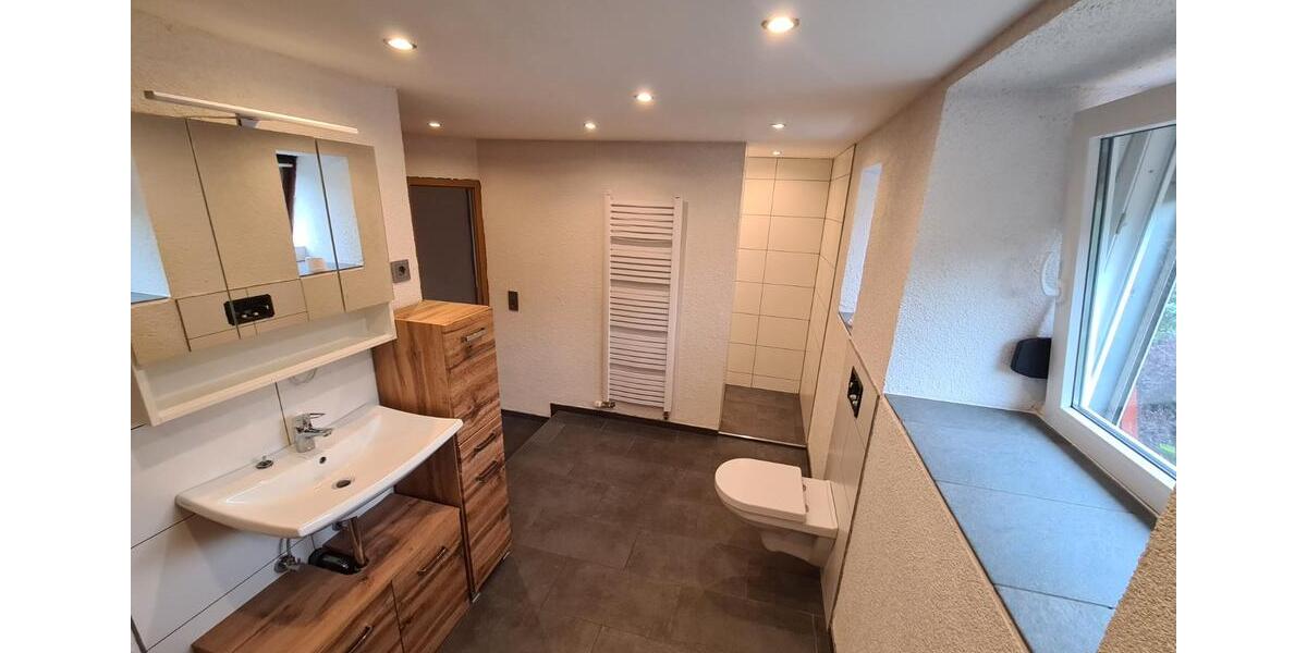Doppelhaushälfte Illingen - 6 Zimmer, 135 m&sup2;, 225.000&euro; | Angebot:26279838