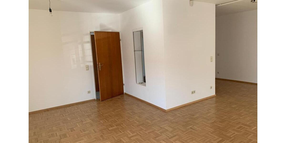 Etagenwohnung Saarbrücken Kieselhumes - 4.5 Zimmer, 124 m&sup2;, 980&euro; | Angebot:25959720