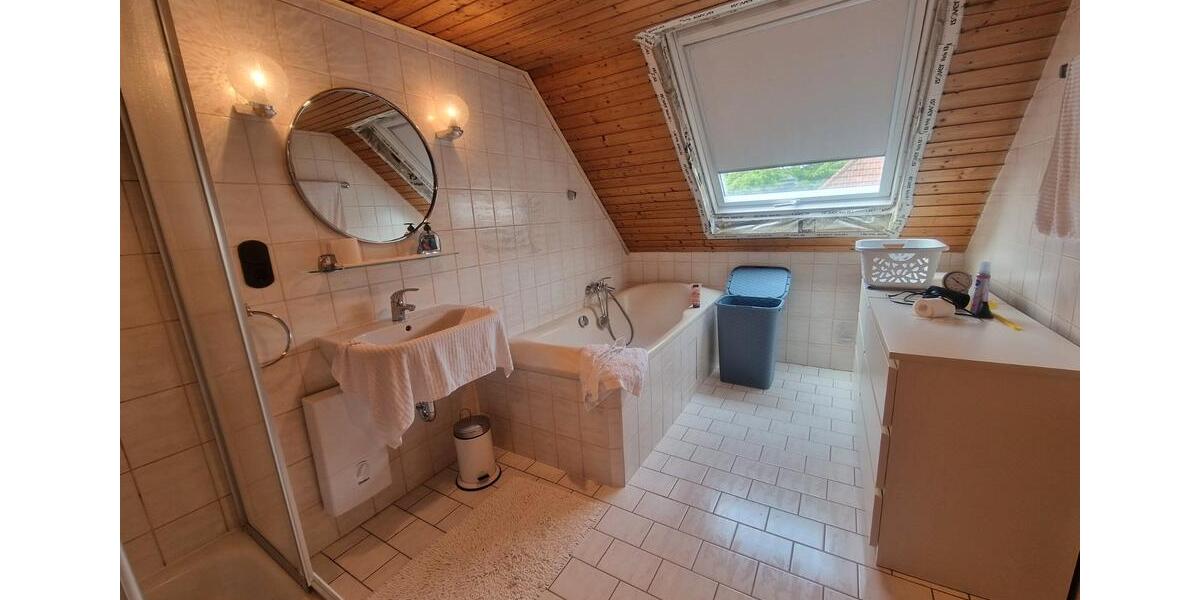 Dachgeschoßwohnung Saarbrücken Brebach-Fechingen - 4 Zimmer, 83 m&sup2;, 129.000&euro; | Angebot:26705534