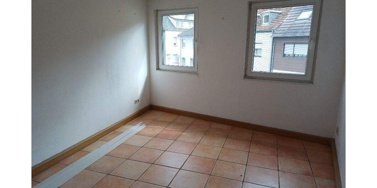 Mehrfamilienhaus, Wohnhaus Sankt Ingbert St. Ingbert - 4 Zimmer, 115 m&sup2;, 225.000&euro; | Angebot:25774779