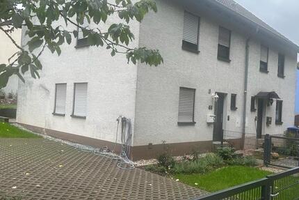 Haus Saarbrücken Dudweiler - 5 Zimmer, 150 m&sup2;, 250.000&euro; | Angebot:26613240