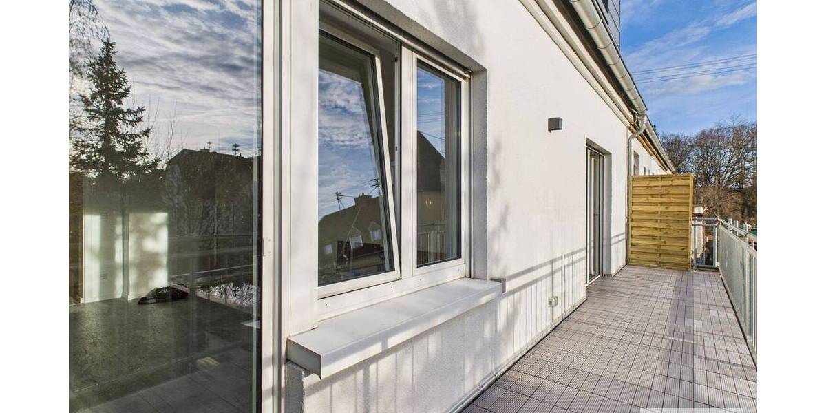 Etagenwohnung Saarbrücken Brebach-Fechingen - 3 Zimmer, 98 m&sup2;, 1.000&euro; | Angebot:26343532