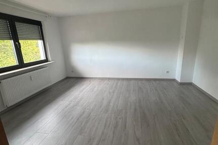 Wohnung Heusweiler - 4 Zimmer, 90 m&sup2;, 800&euro; | Angebot:26613884
