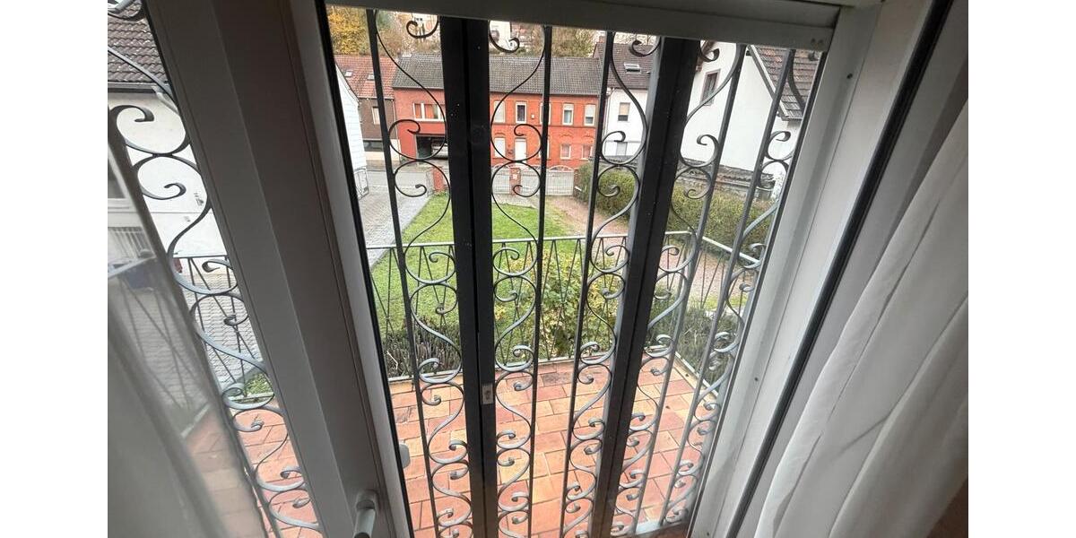 Einfamilienhaus Saarbrücken Malstatt - 7 Zimmer, 120 m&sup2;, 1.500&euro; | Angebot:25137831