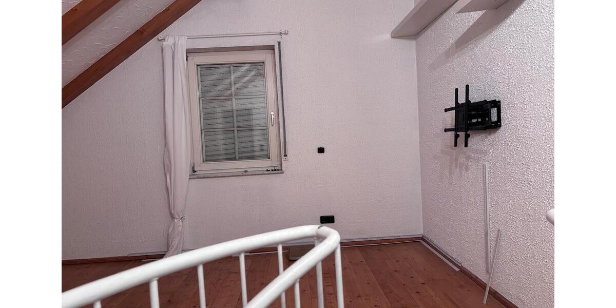 Maisonettenwohnung Saarlouis - 2 Zimmer, 84 m&sup2;, 860&euro; | Angebot:25855063