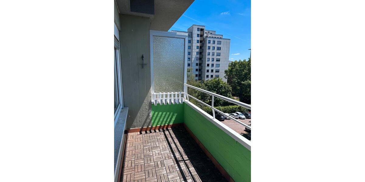 Etagenwohnung Saarbrücken - 3 Zimmer, 81 m&sup2;, 240.000&euro; | Angebot:26959767