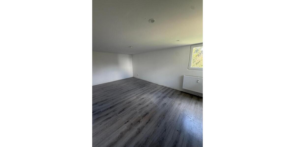 Erdgeschoßwohnung Saarbrücken Brebach-Fechingen - 3 Zimmer, 77 m&sup2;, 600&euro; | Angebot:24658518