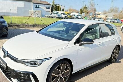 VW Golf 9.000 km 33.980 &euro; Illingen 66557