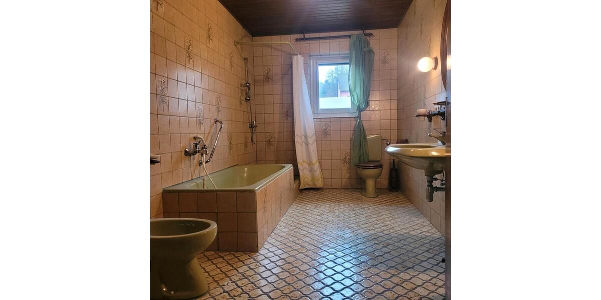 Mehrfamilienhaus, Wohnhaus Wadgassen - 7 Zimmer, 270 m&sup2;, 429.000&euro; | Angebot:25381848