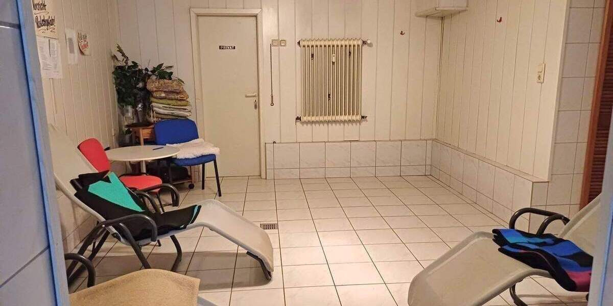 Mehrfamilienhaus, Wohnhaus Sankt Ingbert Rohrbach - 9 Zimmer, 280 m&sup2;, 269.000&euro; | Angebot:25683928