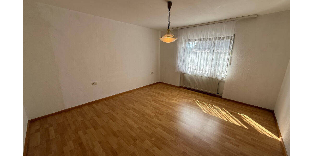 Etagenwohnung Kleinblittersdorf Auersmacher - 3 Zimmer, 94 m&sup2;, 165.000&euro; | Angebot:25695580