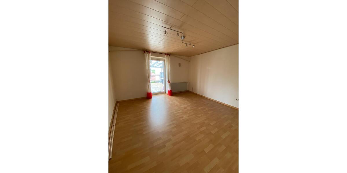 Einfamilienhaus Sankt Wendel - 7 Zimmer, 90 m&sup2;, 125.000&euro; | Angebot:26483010