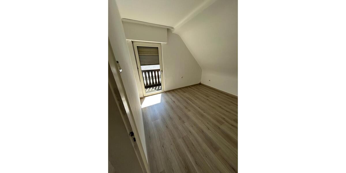 Einfamilienhaus Blieskastel - 3 Zimmer, 80 m&sup2;, 700&euro; | Angebot:26443730