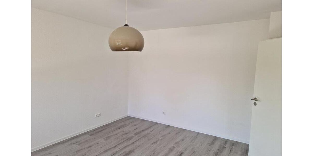 Etagenwohnung Saarbrücken West - 2 Zimmer, 76 m&sup2;, 650&euro; | Angebot:26408570