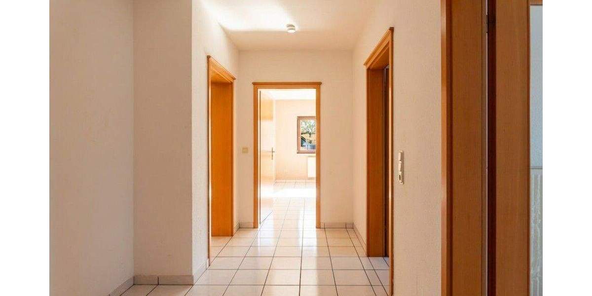 Etagenwohnung Völklingen Stadtmitte - 2 Zimmer, 66 m&sup2;, 115.000&euro; | Angebot:25899687
