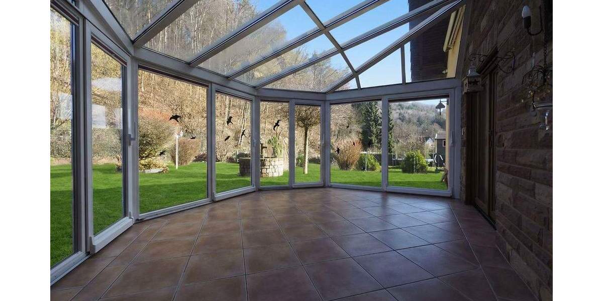 Einfamilienhaus St. Ingbert Oberwürzbach - 7 Zimmer, 200 m&sup2;, 695.000&euro; | Angebot:25675562