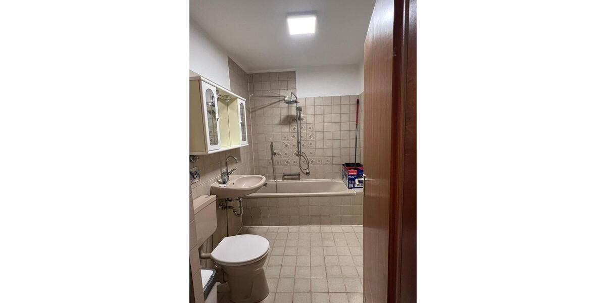 Etagenwohnung Homburg - 2 Zimmer, 86 m&sup2;, 800&euro; | Angebot:24730578
