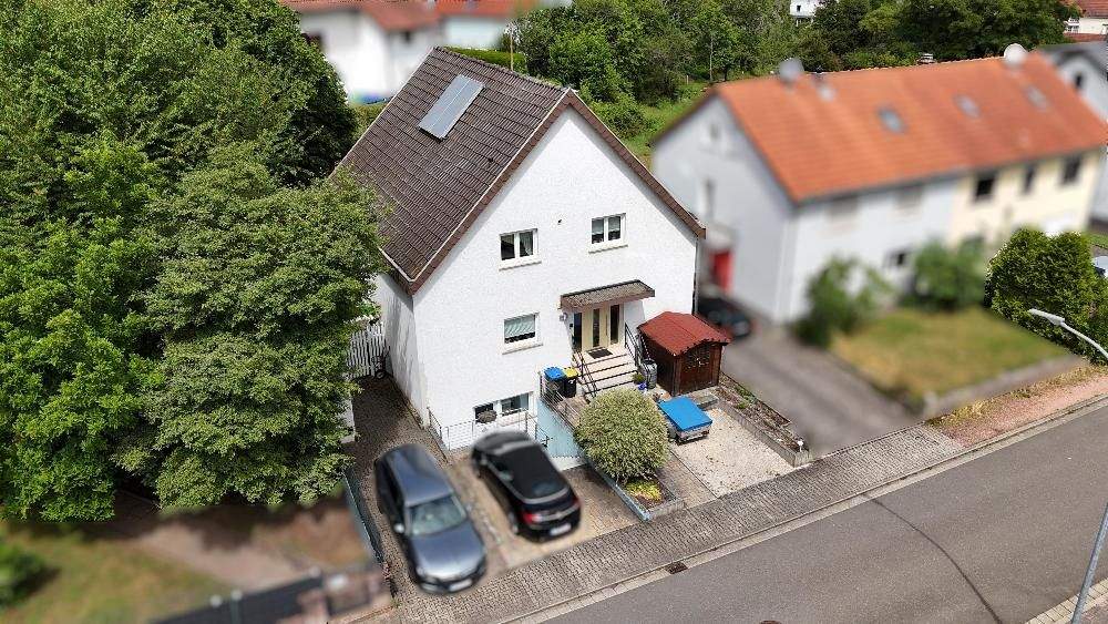 Mehrfamilienhaus, Wohnhaus Blieskastel Niederwürzbach - 5 Zimmer, 190 m&sup2;, 299.000&euro; | Angebot:25745671