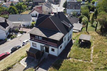 Haus Quierschied - 5 Zimmer, 230 m&sup2;, 249.000&euro; | Angebot:25706702