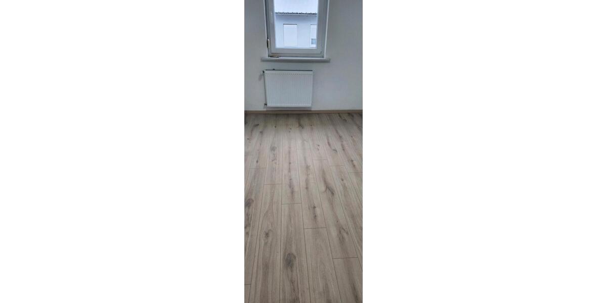 Einfamilienhaus Sankt Ingbert - 8 Zimmer, 160 m&sup2;, 275.000&euro; | Angebot:27295121