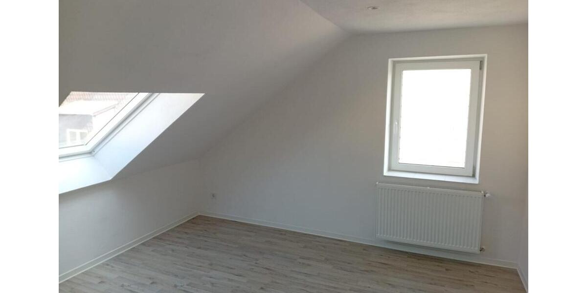 Dachgeschoßwohnung Saarbrücken Dudweiler - 1 Zimmer, 50 m&sup2;, 540&euro; | Angebot:26473640