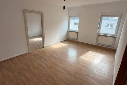 Wohnung Saarbrücken Brebach-Fechingen - 3 Zimmer, 67 m&sup2;, 600&euro; | Angebot:25963311