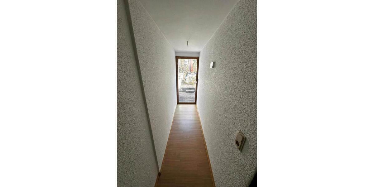 Reihenhaus Saarbrücken Eschberg - 4 Zimmer, 115 m&sup2;, 1.200&euro; | Angebot:25445834