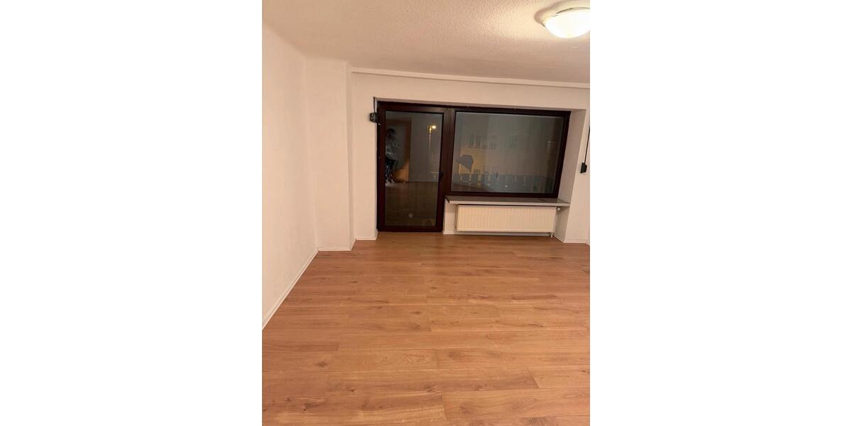 Erdgeschoßwohnung Waldmohr - 3.5 Zimmer, 75 m&sup2;, 750&euro; | Angebot:25893795