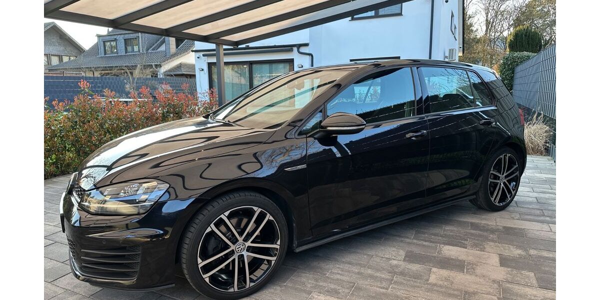 VW Golf 128.000 km 16.700 &euro; Dillingen 66763