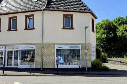 2-Familienhaus mit attraktiver Gewerbefläche in prominenter Lage - Haus Homburg | Angebot:27003328